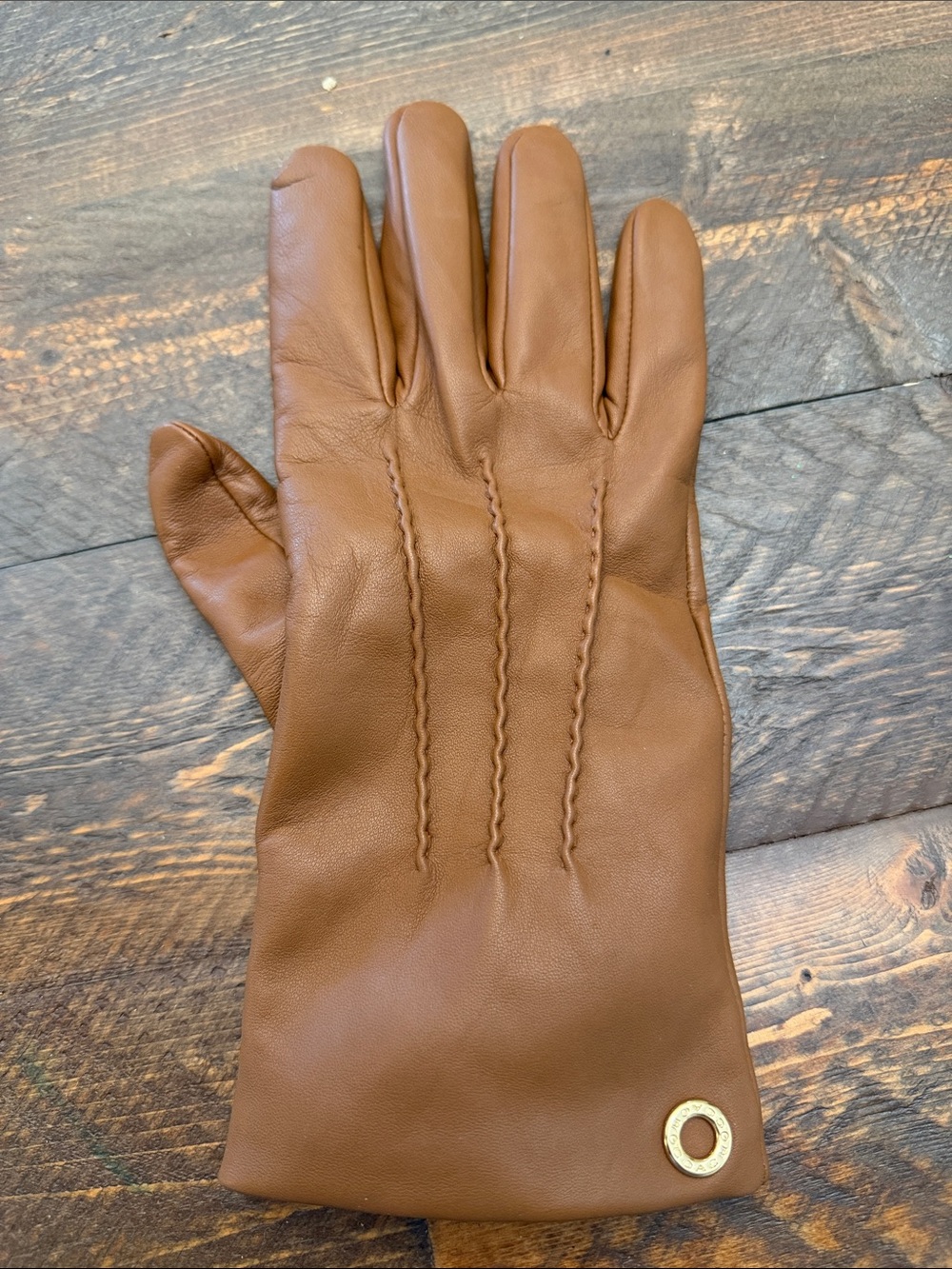 Size 8 Right COACH Replacement Horse And Carriage Plaque Leather Tech Glove NWOT